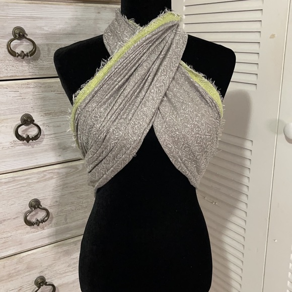 THEODORA & COLLUM | Women’s Silver and Lime Scarf - Picture 4 of 8